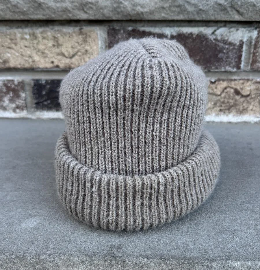 Vintage Arc'teryx Grey Brimmed Winter Beanie — RootsBK